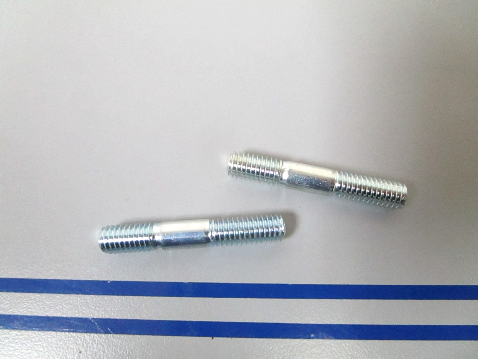 NEW OEM (LOT OF 2) 01421-06257 Suzuki Bolt 0810