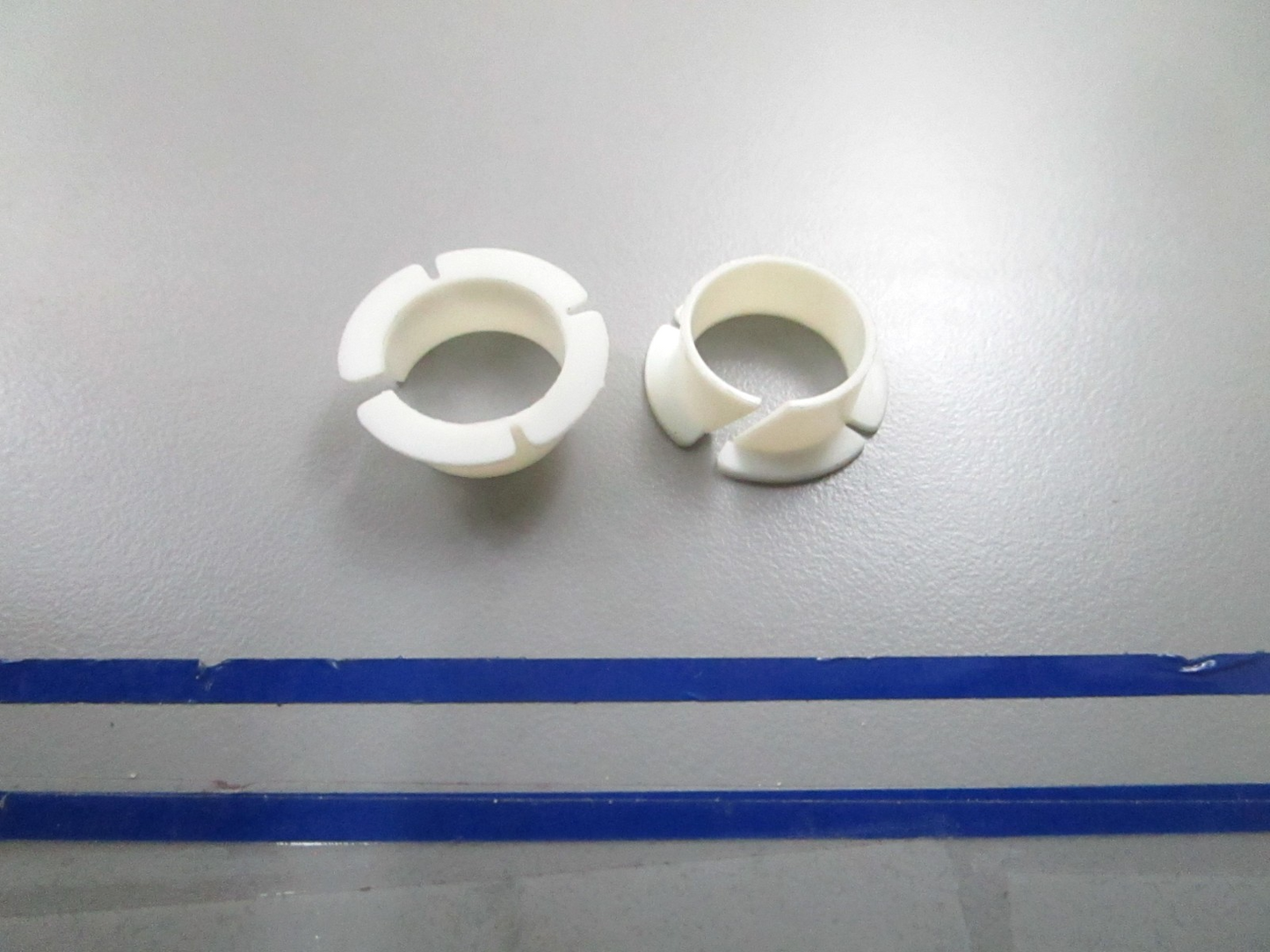 *NEW OEM* (LOT OF 2) 0810 OMC Johnson Evinrude Bushing 318317 0318317