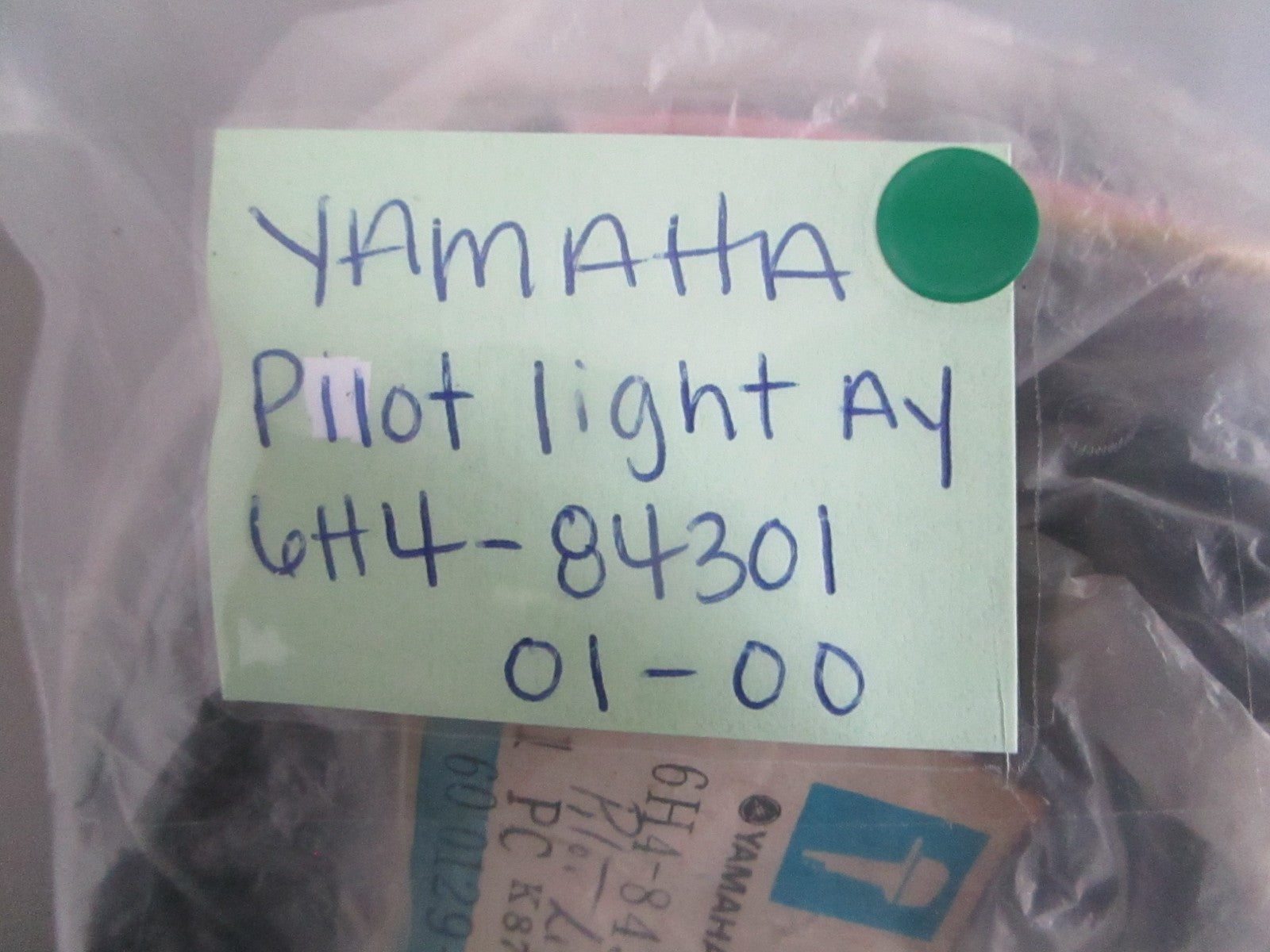 NEW OEM 6H4-84301-01-00 Yamaha Pilot Light Assy 0820
