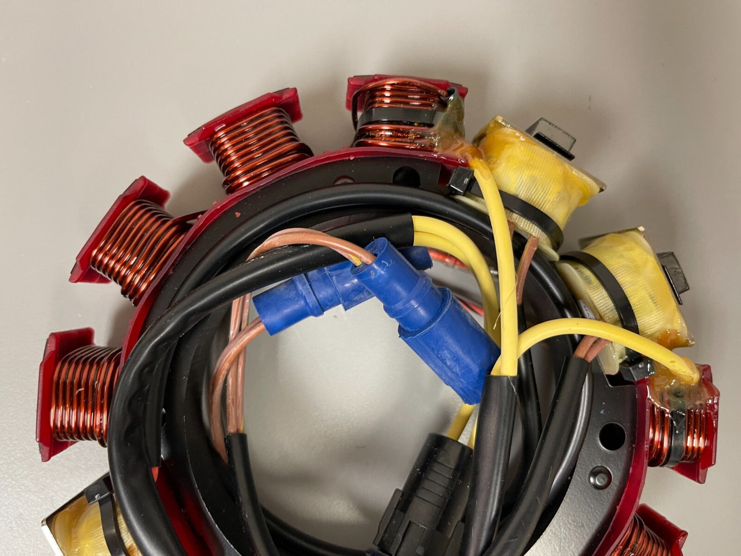 *NEW OEM*Johnson Evinrude Stator 185-300 HP 35 AMP 763779 0763779