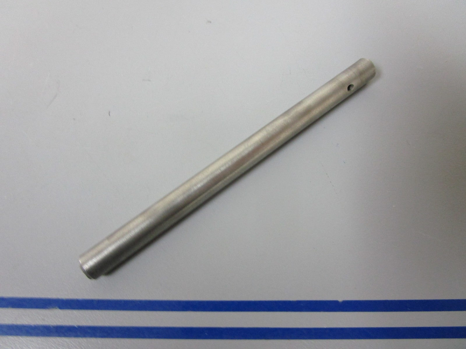 *NEW OEM* 0720 Volvo Penta Shaft 897447