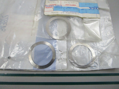 NEW OEM (LOT OF 3) 943872 Volvo Penta Shim 0810