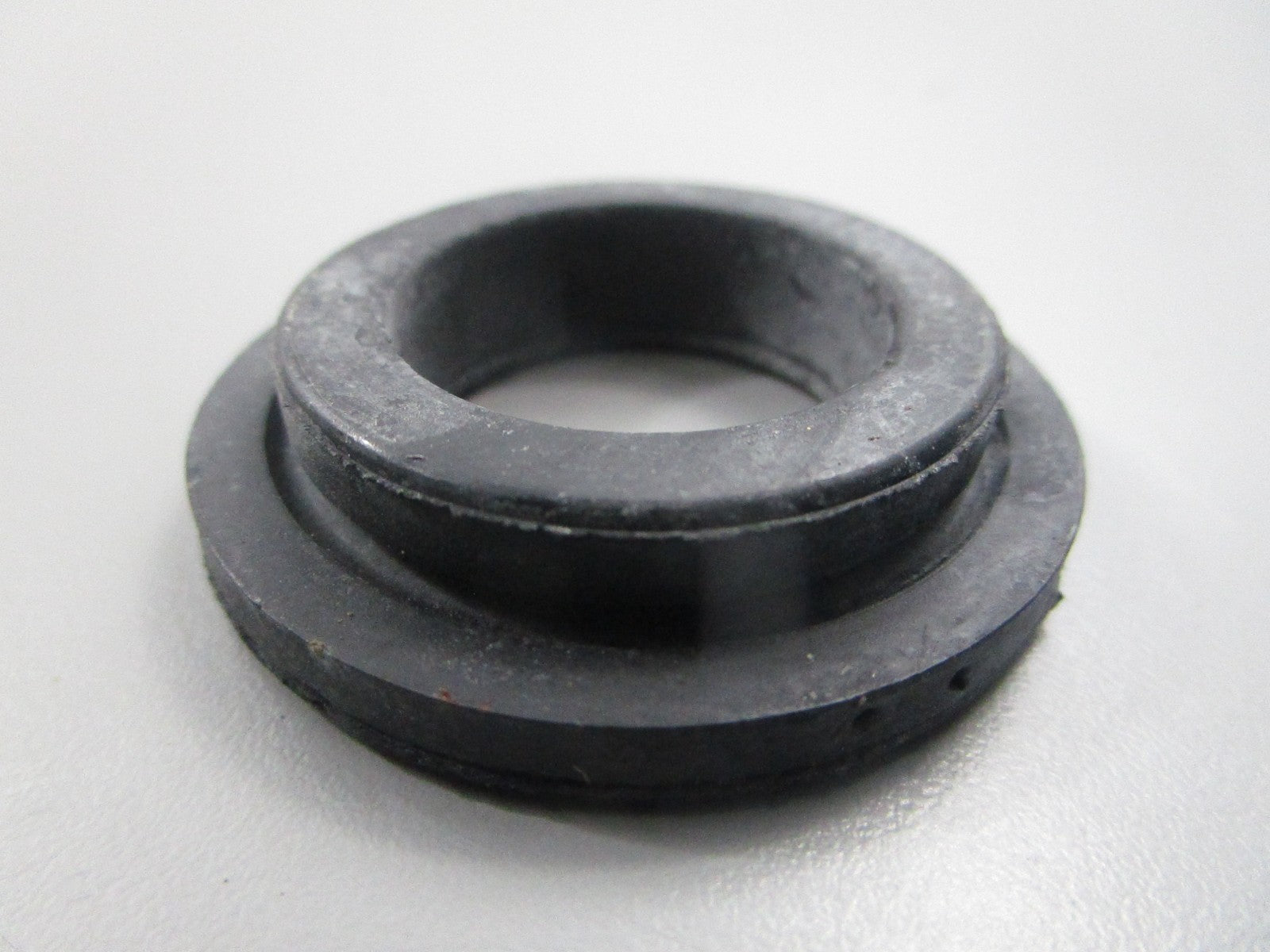 NEW OEM 23-17657M Mercury Quicksilver Bushing 0810