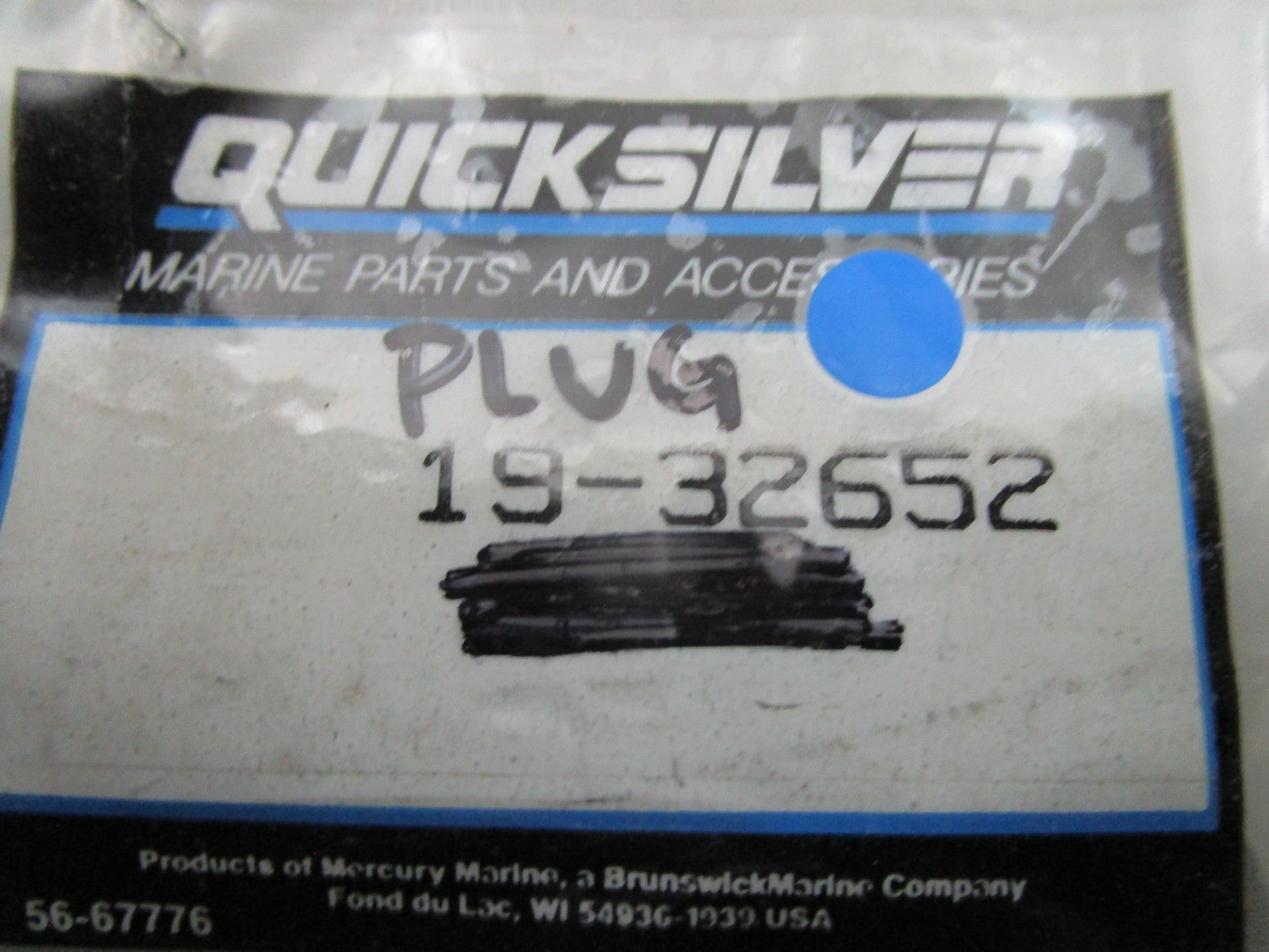 *NEW OEM* 0810 Mercury Quicksilver Plug 19-32652