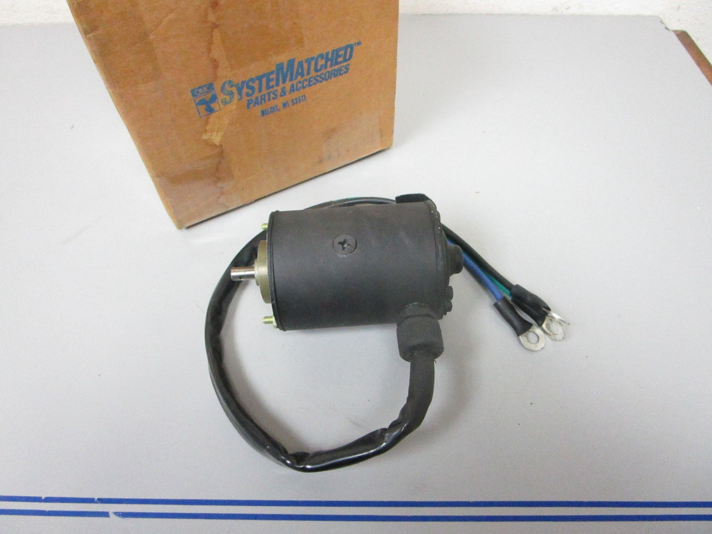 NEW OEM 982073 0982073 OMC Johnson Evinrude Trim Motor 0720
