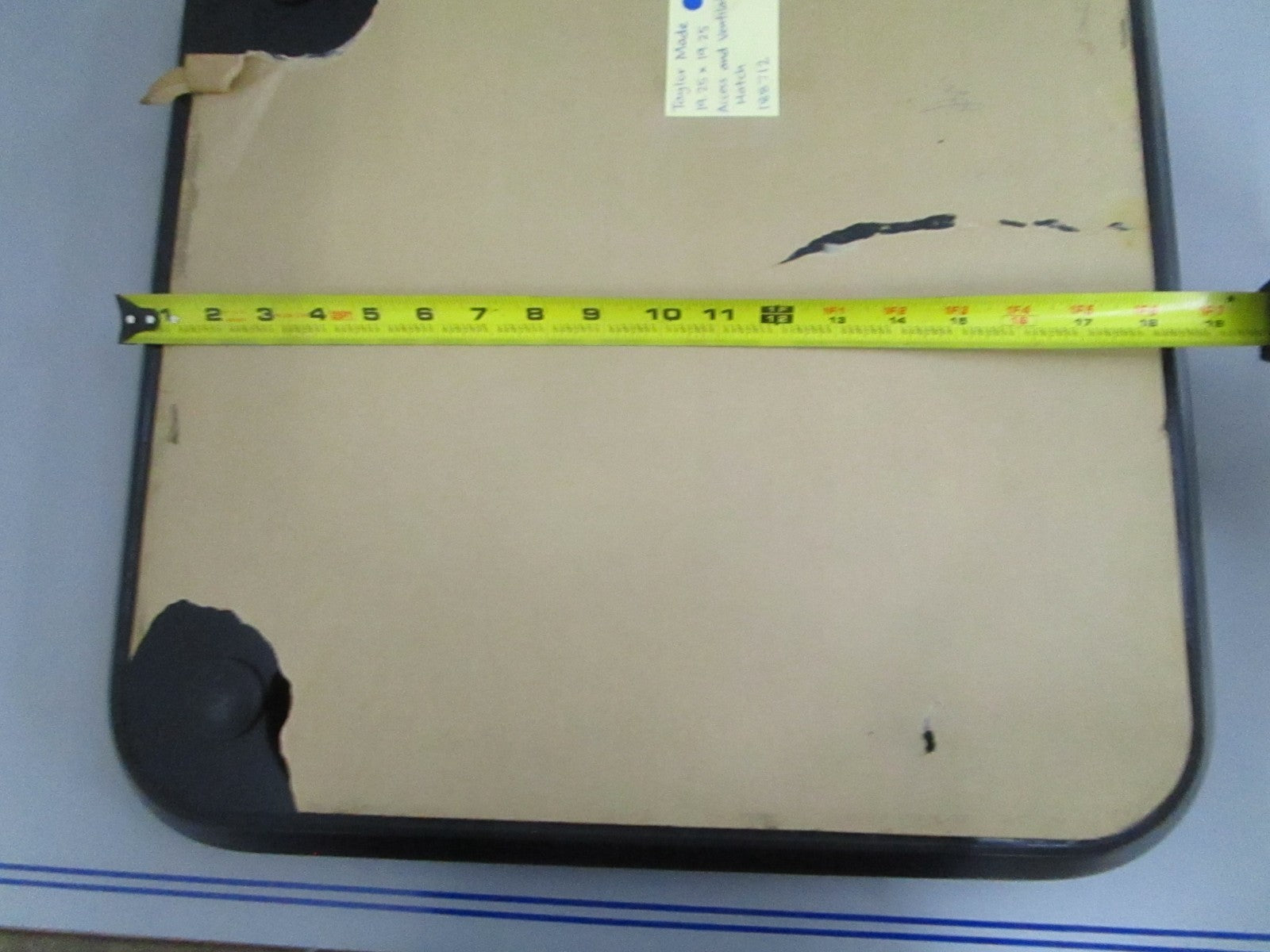 *NEW OEM* 0820 Taylor Made 19.25×19.25 Access and Ventilation Hatch 188712