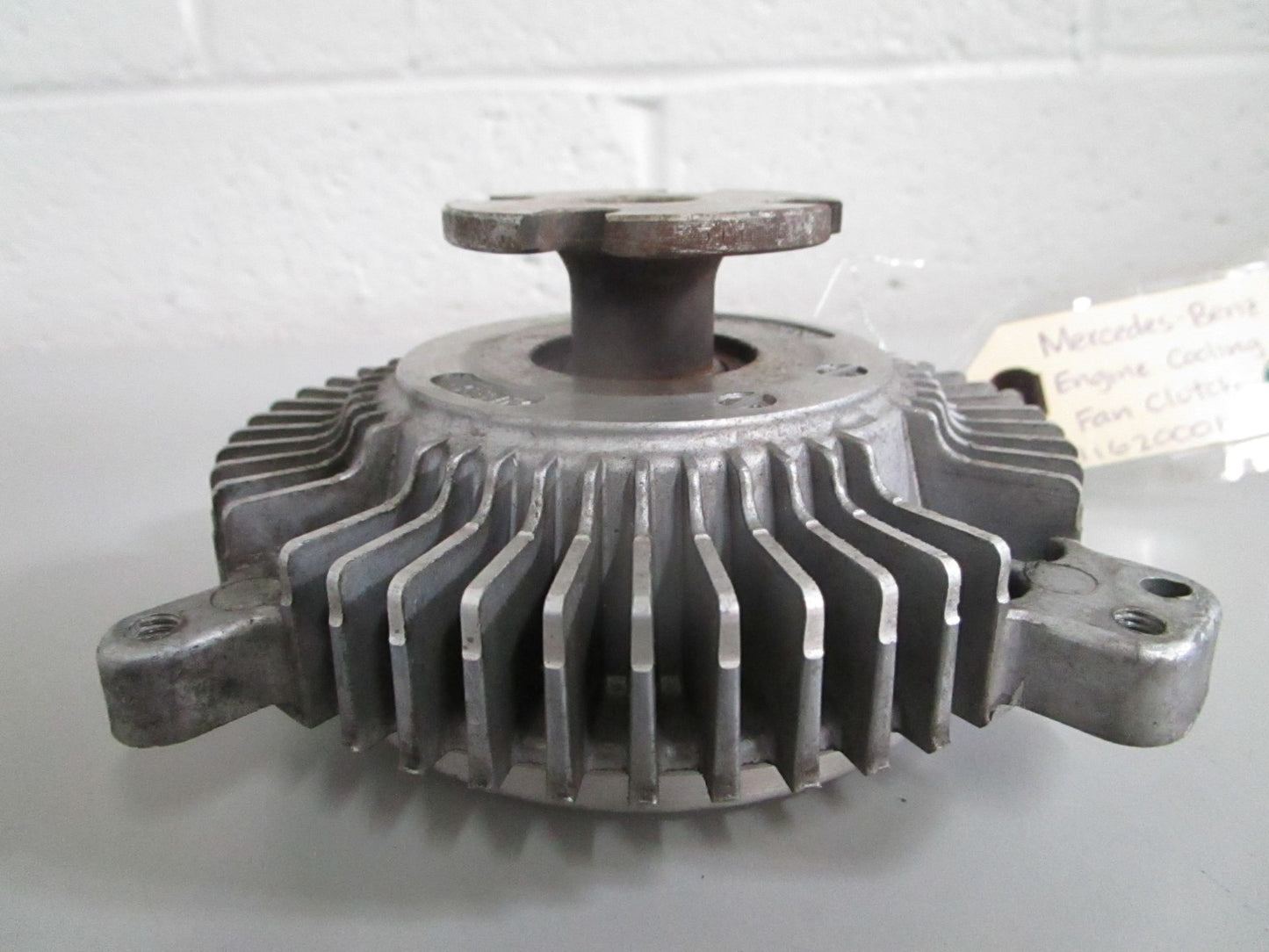 NEW OEM 1162000122 Mercedes-Benz Engine Cooling Fan Clutch 0820