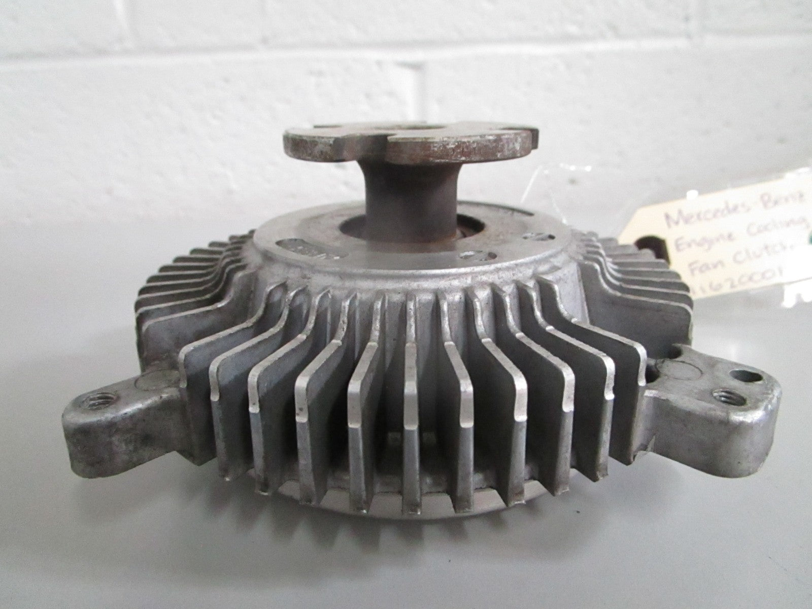NEW OEM 1162000122 Mercedes-Benz Engine Cooling Fan Clutch 0820