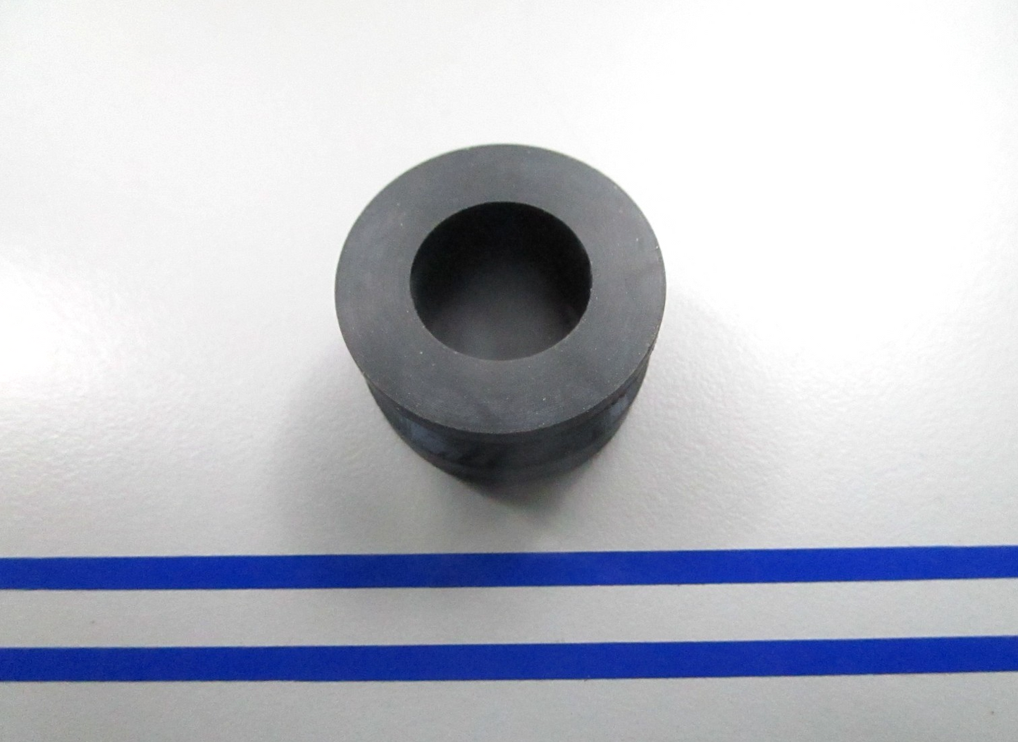 *NEW OEM* 0810 Tohatsu Grommet 353-67166-0 353671660