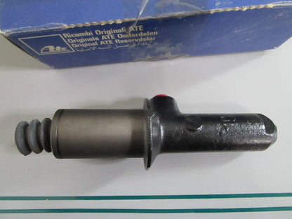 NEW OEM 0002957806 03.2419-7701.3 Mercedes-Benz ATE Clutch Master Cylinder 0820