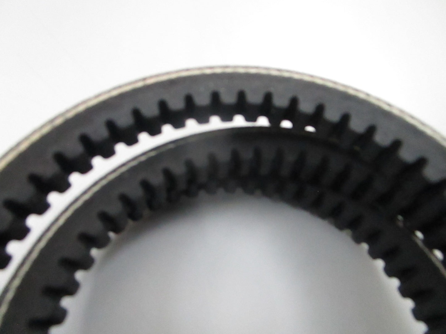 *NEW OEM* 0810 Volvo Penta Drive Belt 967111 967111-6