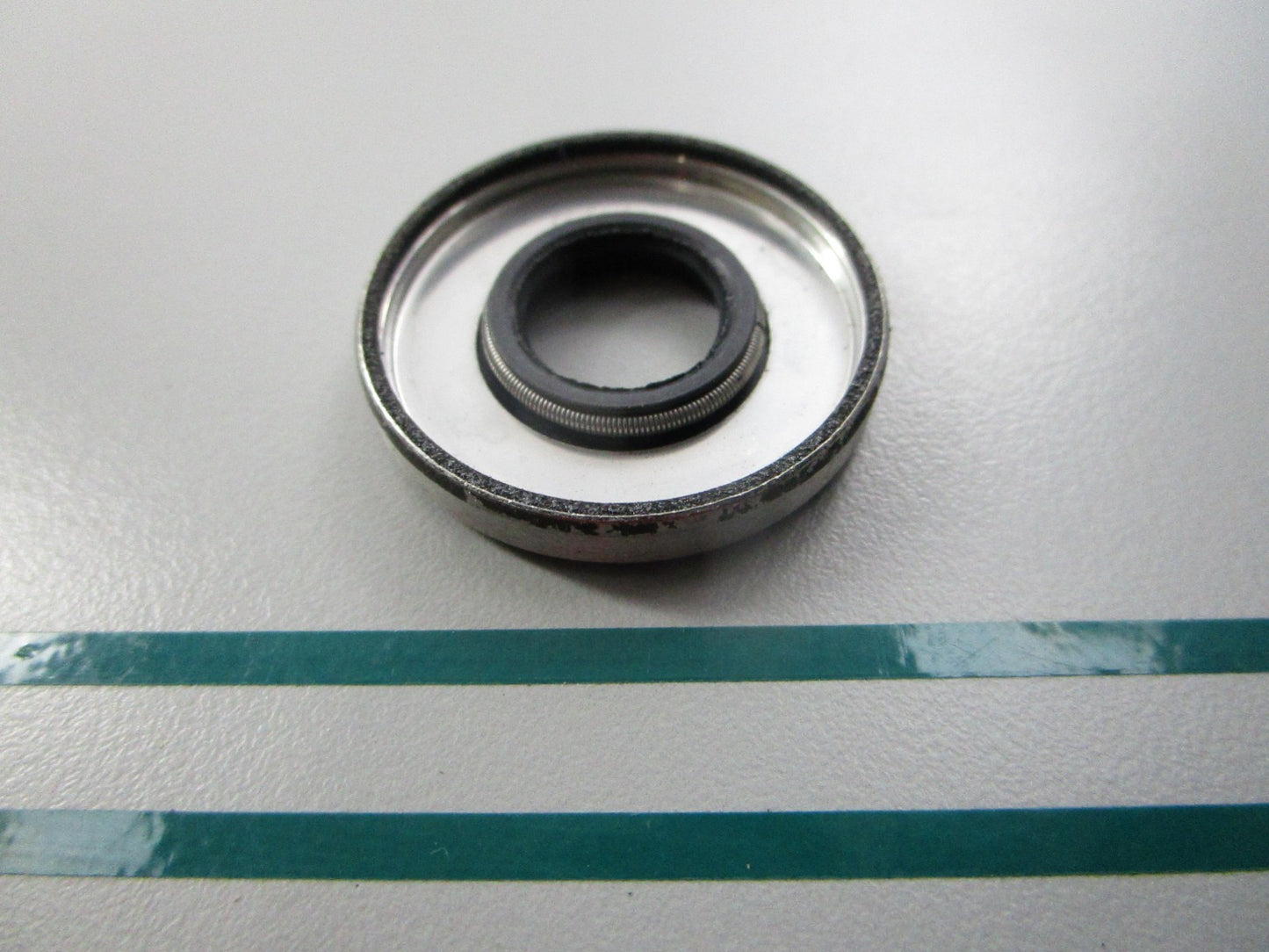 NEW OEM 321480 0321480 OMC Johnson Evinrude Oil Seal 0810