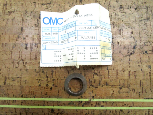*NEW OEM* 0750 OMC Johnson Evinrude CENTERING CONE 909123 0909123