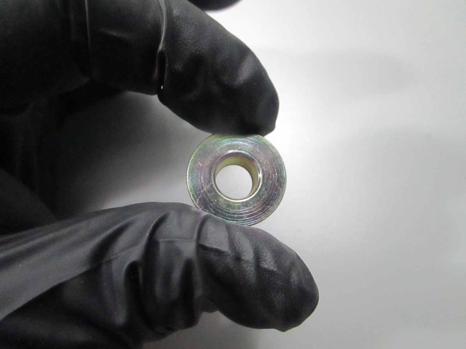 *NEW OEM* 0810 Volvo Penta Spacer Sleeve 845589