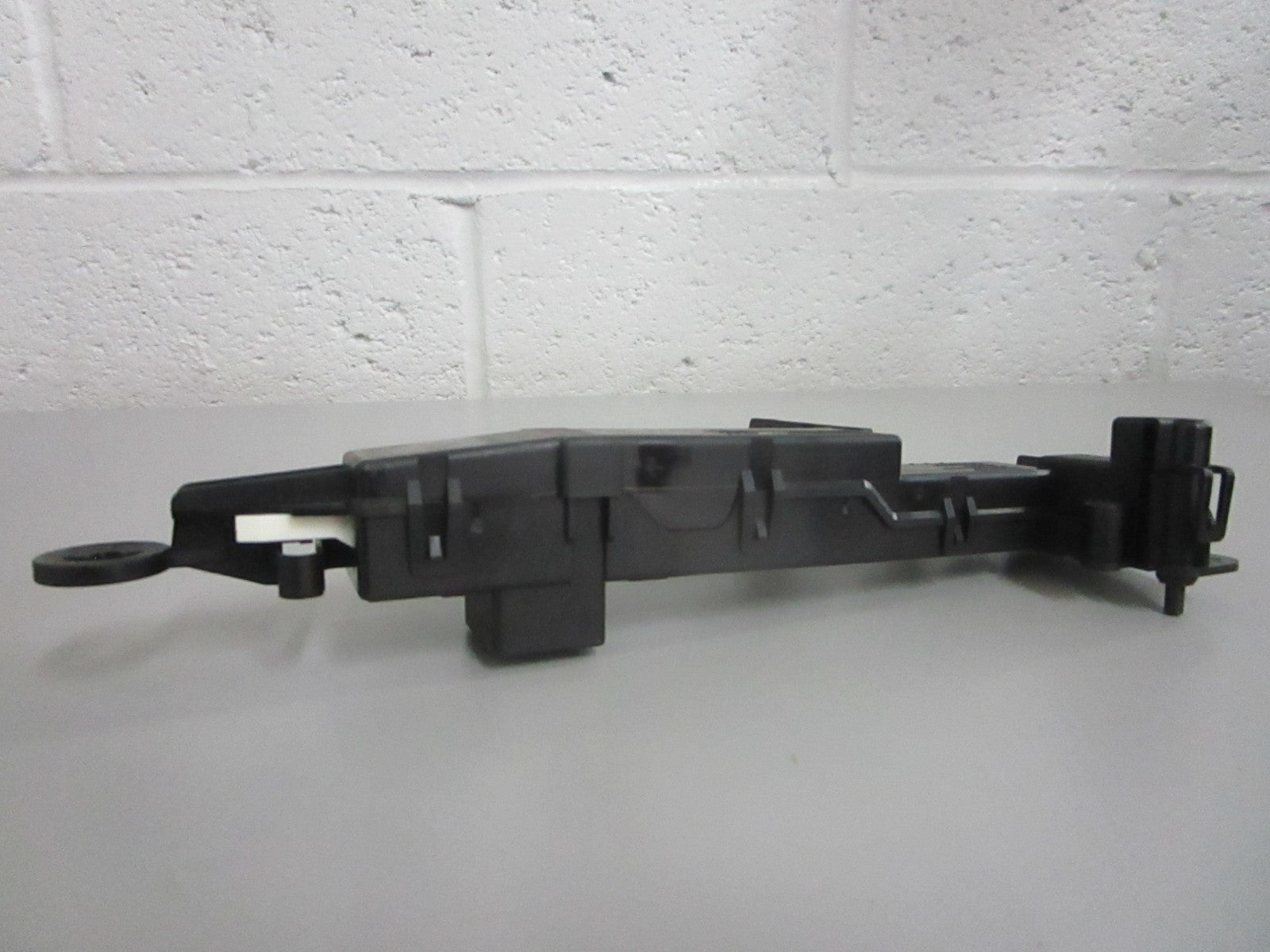 NEW OEM 8182634 Whirlpool FSP Washer Door Latch 0820