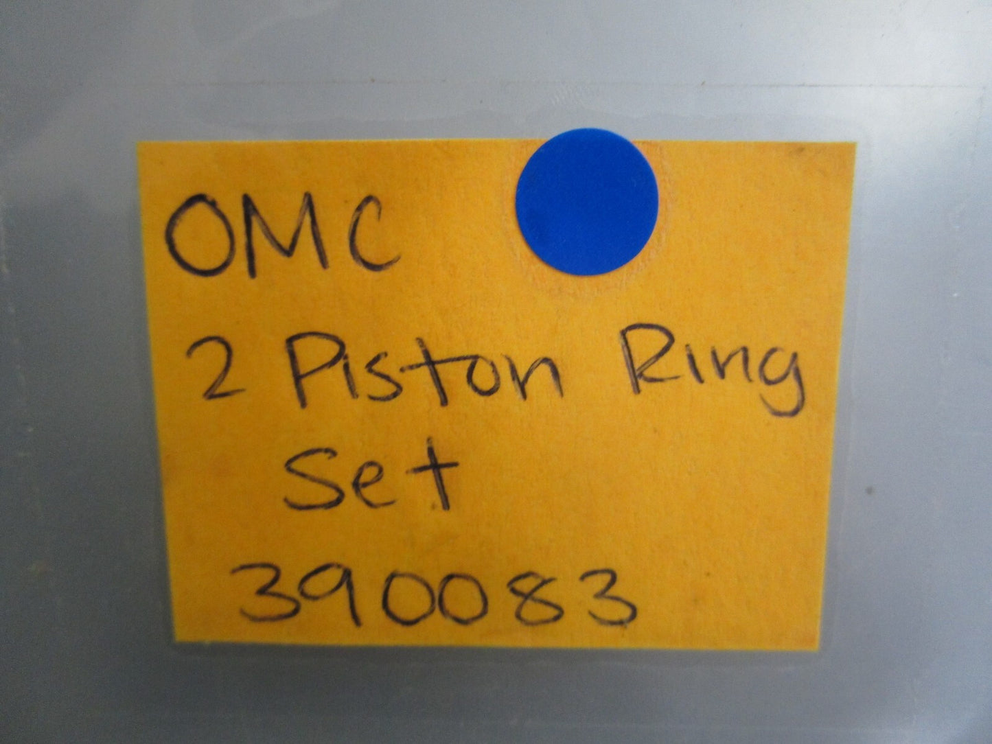*NEW OEM* 0820 OMC Johnson Evinrude 2 Piston Ring Set 390083 0390083