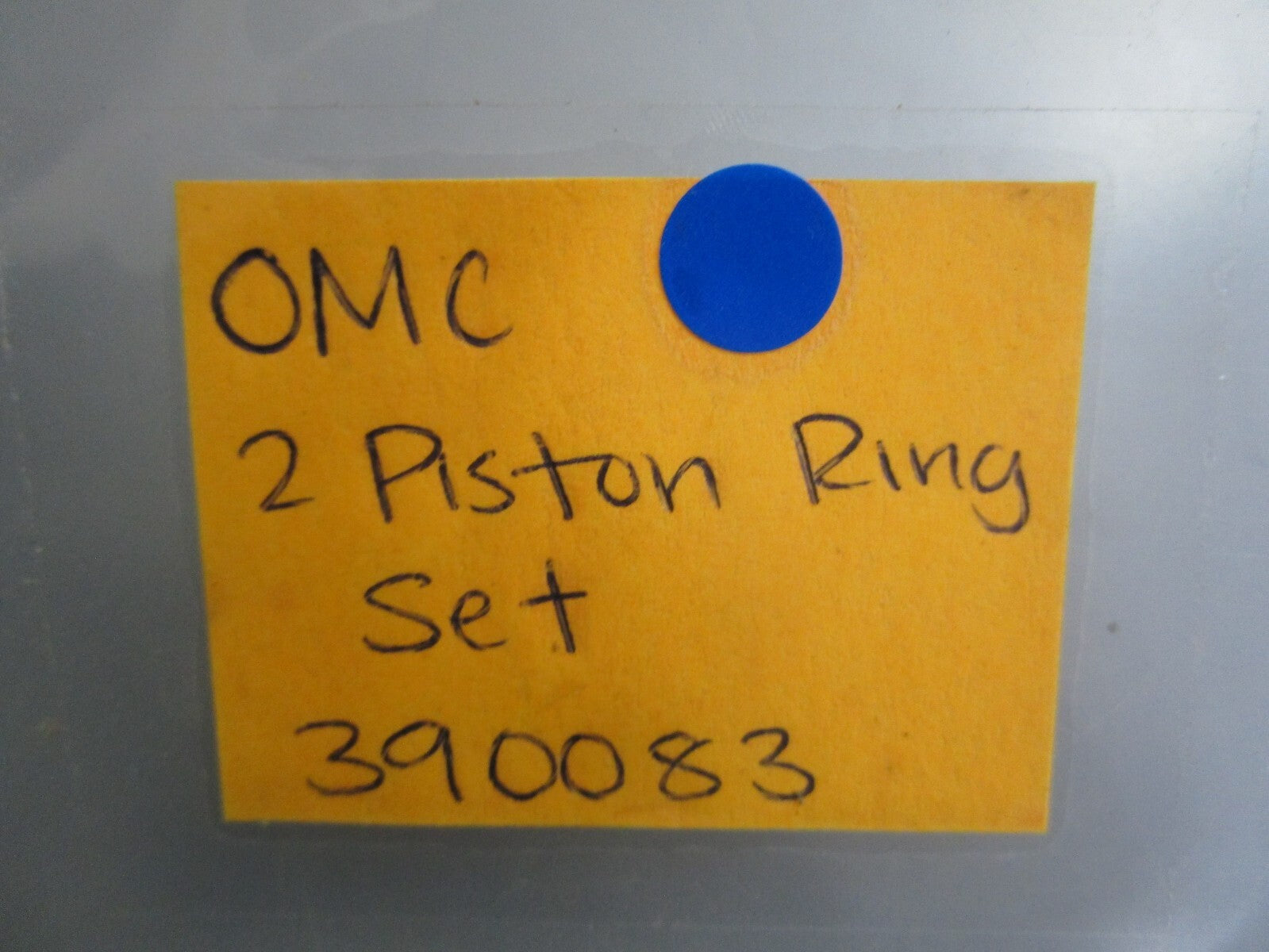 *NEW OEM* 0820 OMC Johnson Evinrude 2 Piston Ring Set 390083 0390083