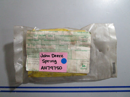 *NEW OEM* 0810 John Deere Spring AH79750