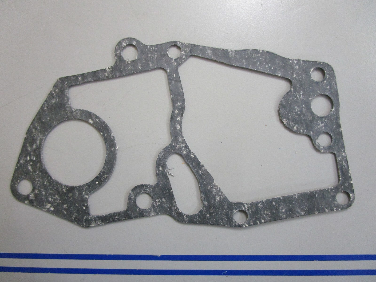 *NEW OEM* 0810 OMC Johnson Evinrude Gasket 305324 0305324