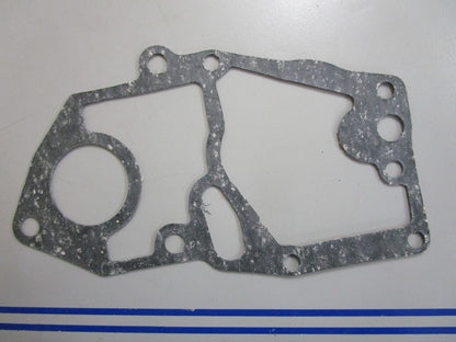 *NEW OEM* 0810 OMC Johnson Evinrude Gasket 305324 0305324