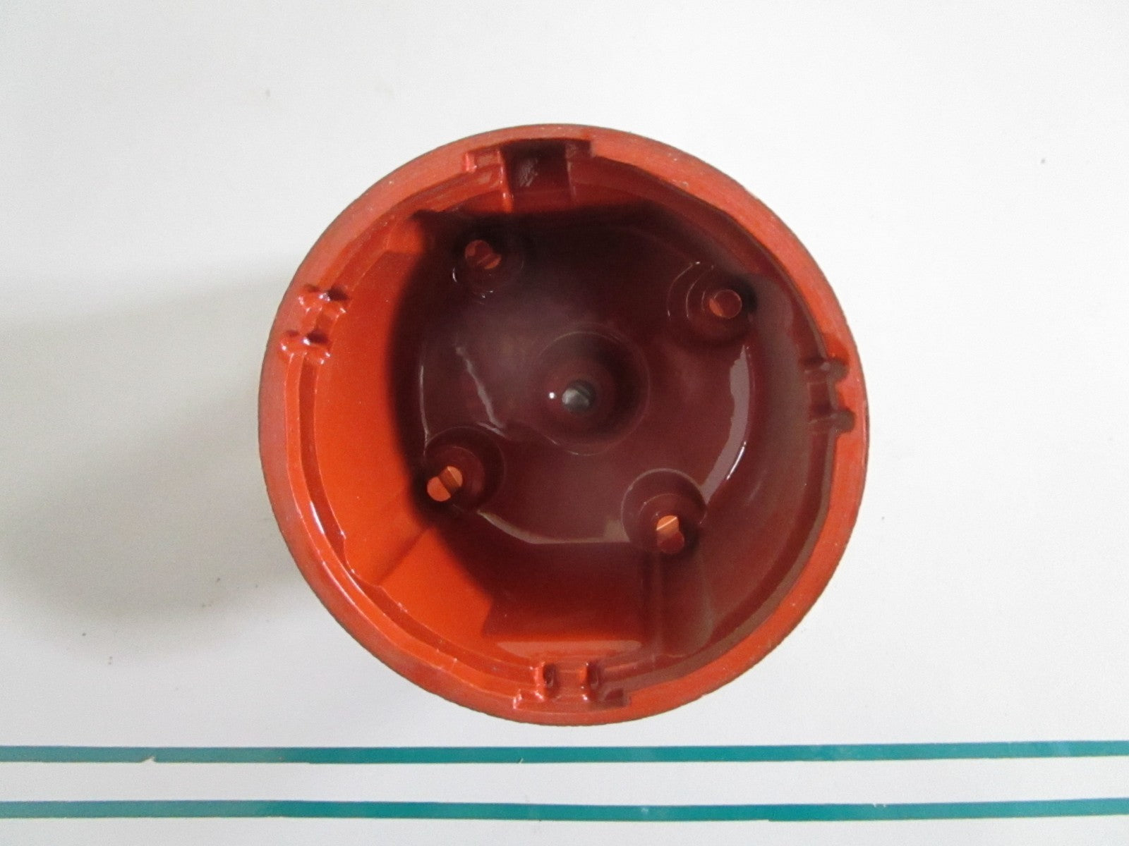 NEW OEM 1235522050 Bosch Distributor Cap 0820
