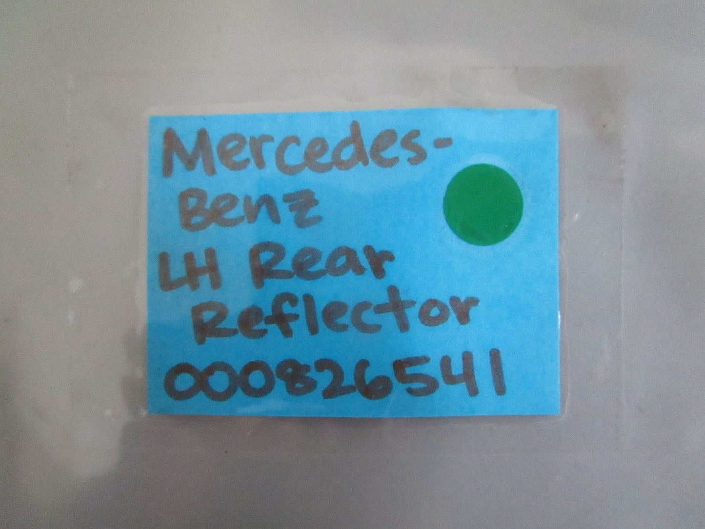NEW OEM 000826541 Mercedes-Benz LH Rear Reflector 0820