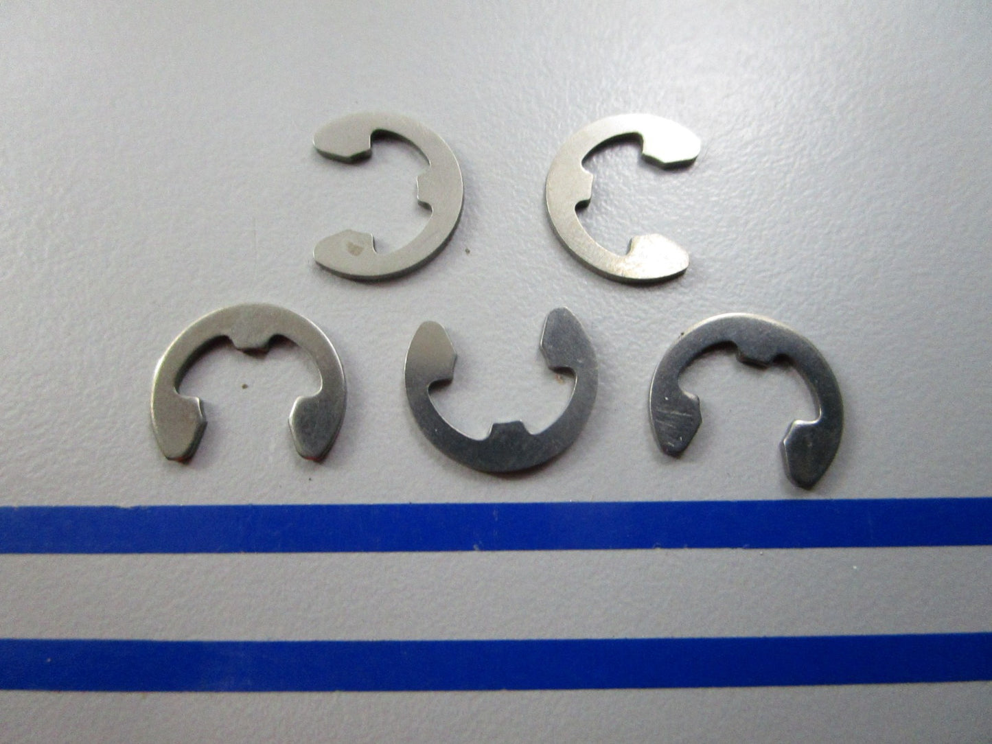 NEW OEM (LOT OF 5) 09383-08004 Suzuki E-Ring 0810