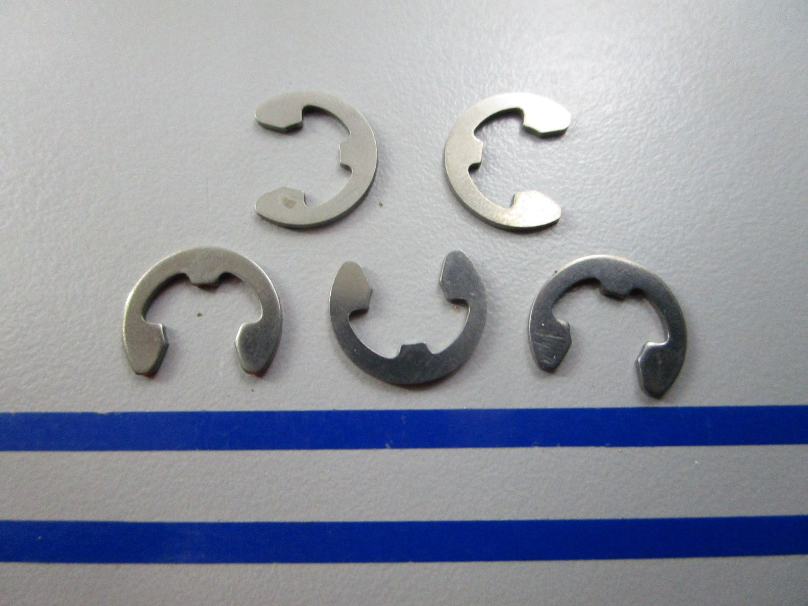 NEW OEM (LOT OF 5) 09383-08004 Suzuki E-Ring 0810