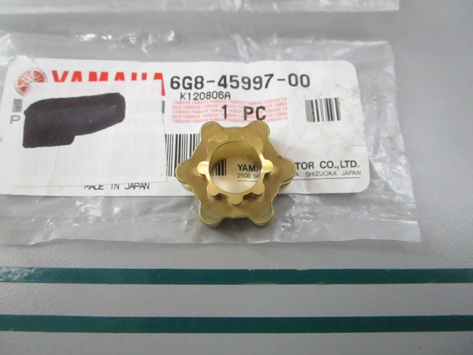 NEW OEM 6G8-45997-00-00 Yamaha Spacer 0810