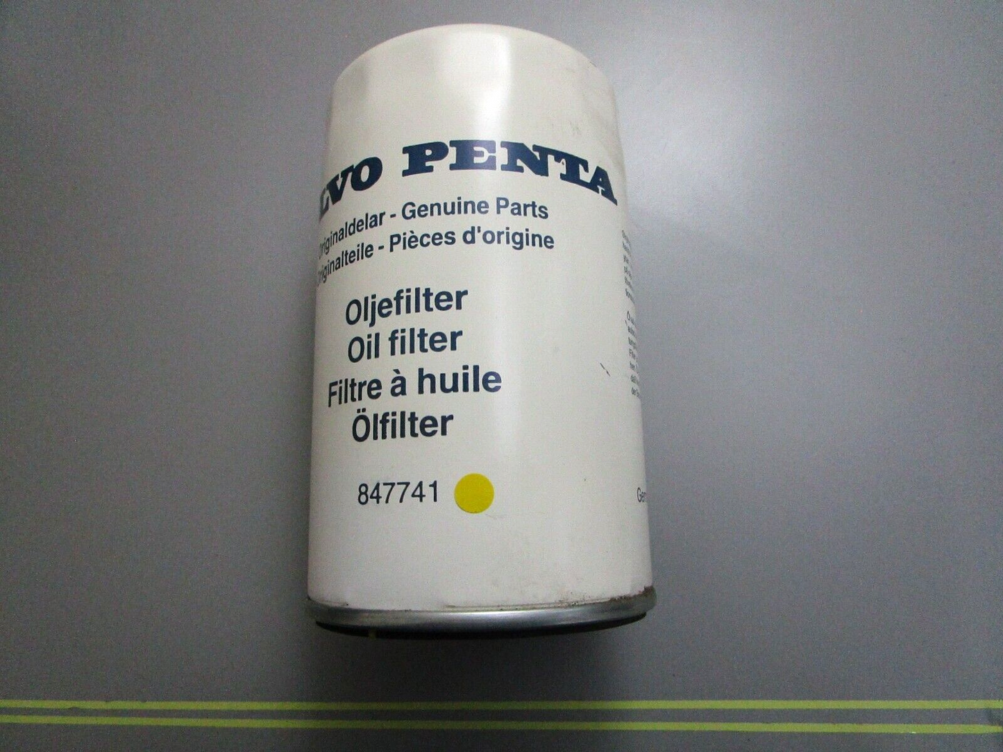 *NEW OEM* 0810 Volvo Penta Oil Filter 847741