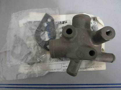 NEW OEM 986521 0986521 OMC Johnson Evinrude Thermostat Housing Kit 0820