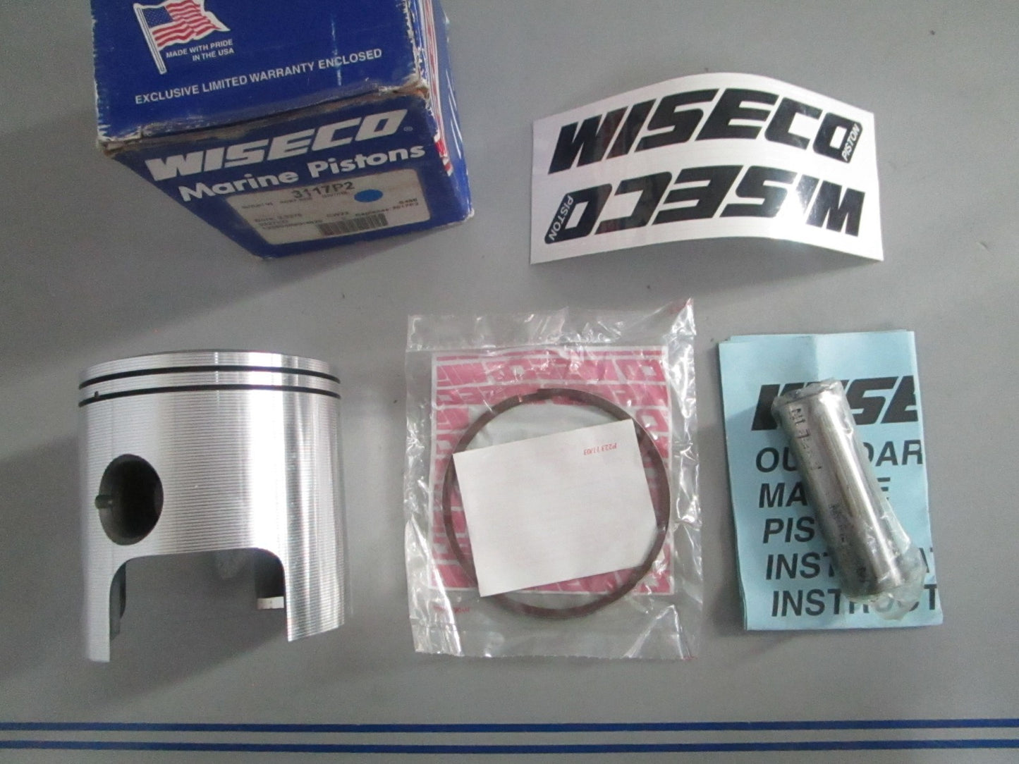 NEW 3117P2 Wiseco Piston Kit For Suzuki Replaces: 3017P2 0820