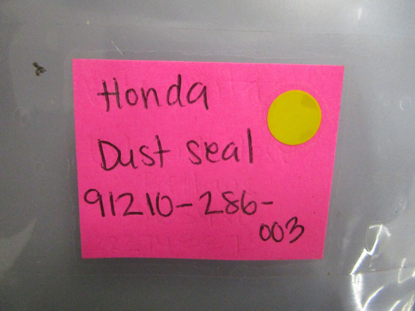 *NEW OEM* (LOT OF 2) 0810 Honda Dust Seal 91210-286-003