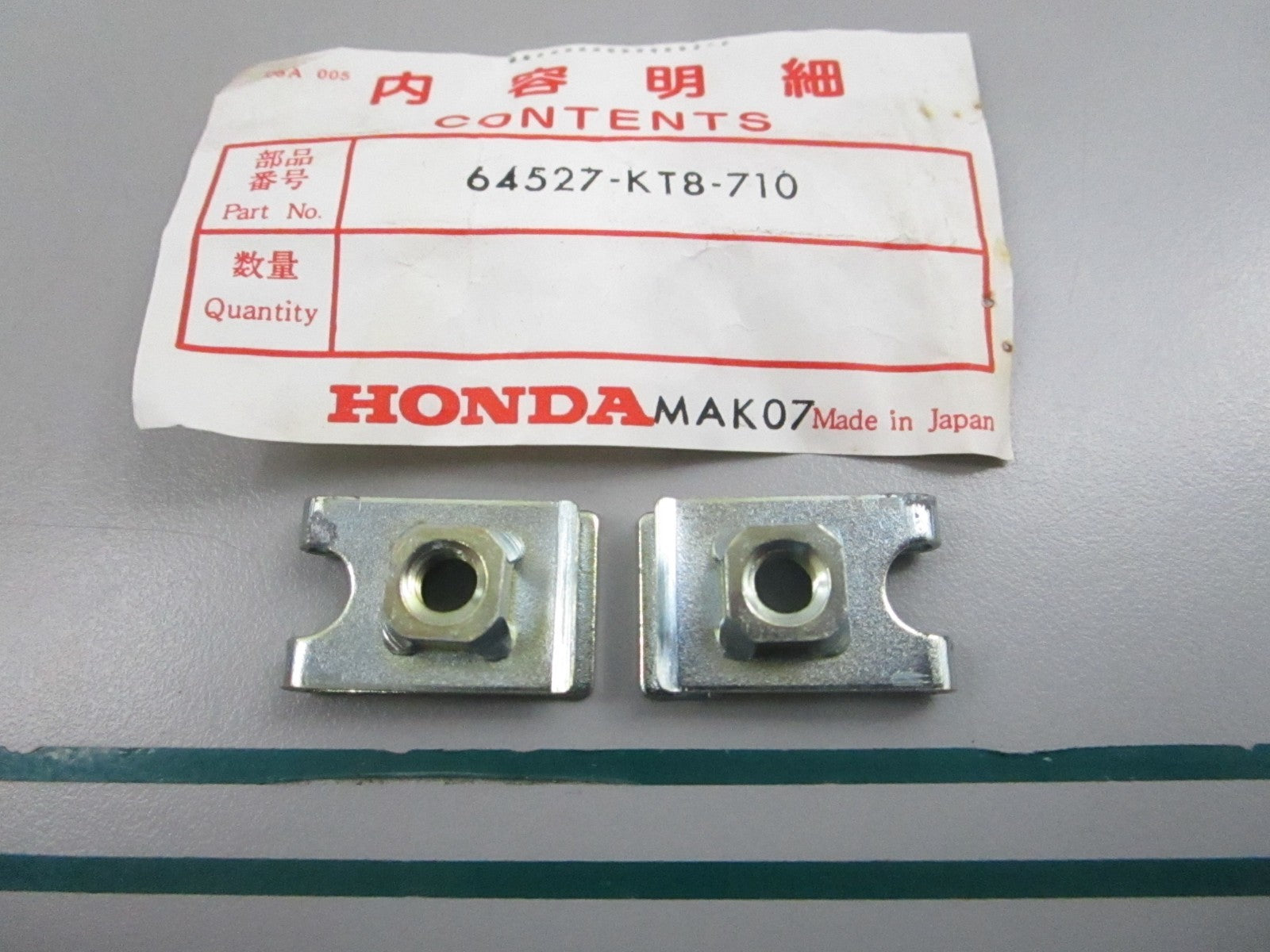 NEW OEM (LOT OF 2) 64527-KT8-710 Honda Clip Nut 0810
