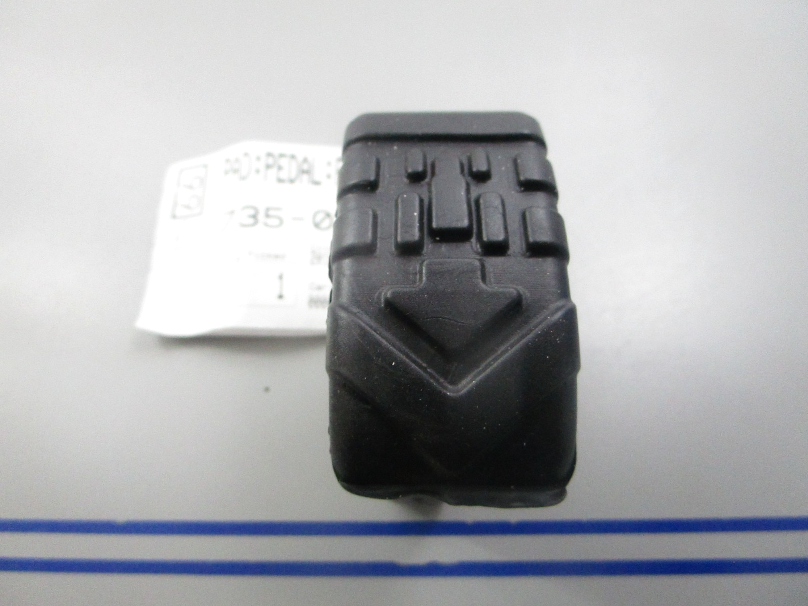 NEW OEM 735-04135 MTD Reverse Pedal Pad 0810