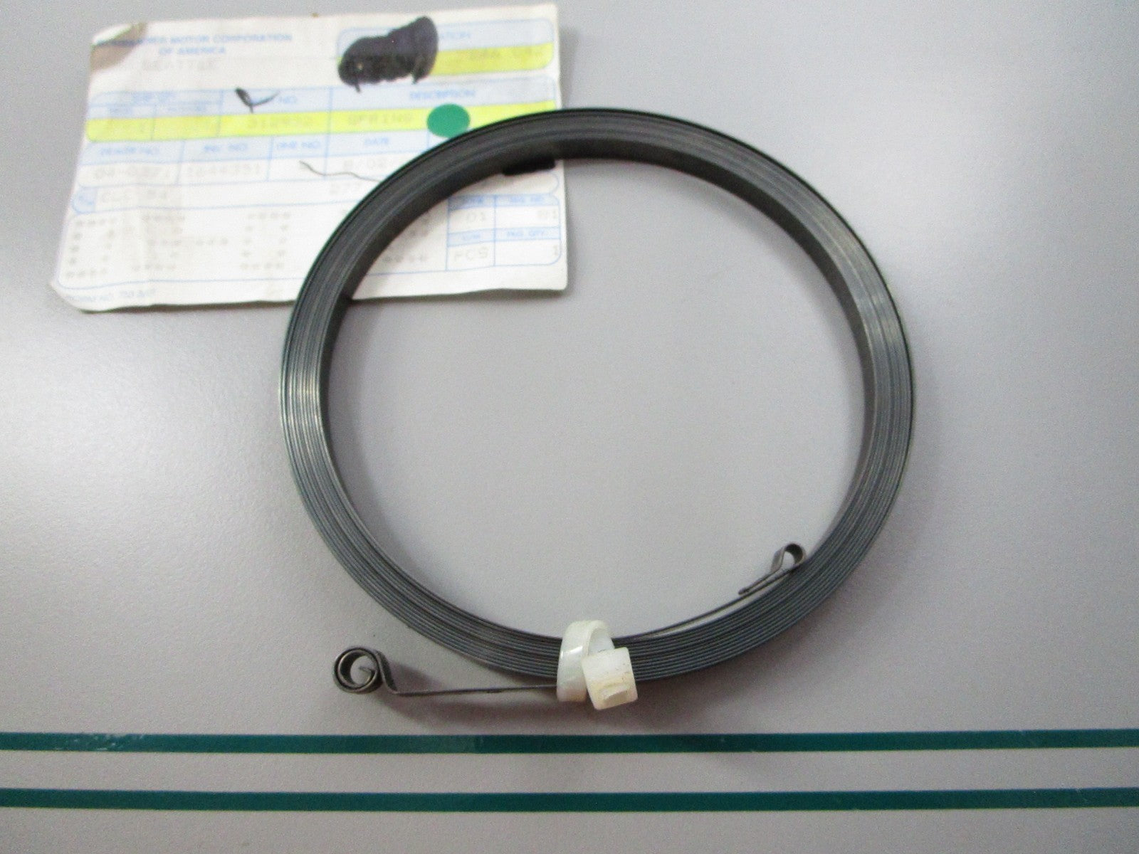 NEW OEM 312932 0312932 OMC Johnson Evinrude Spring 0810