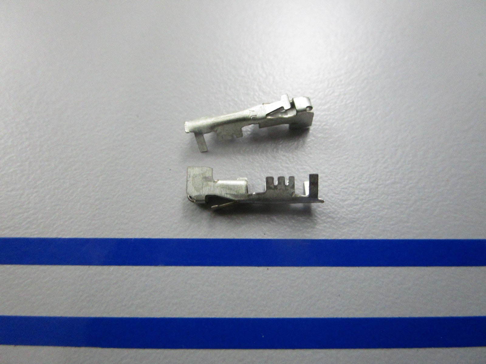 *NEW OEM* (LOT OF 2) 0810 OMC Johnson Evinrude Socket Terminal 3010125 03010125