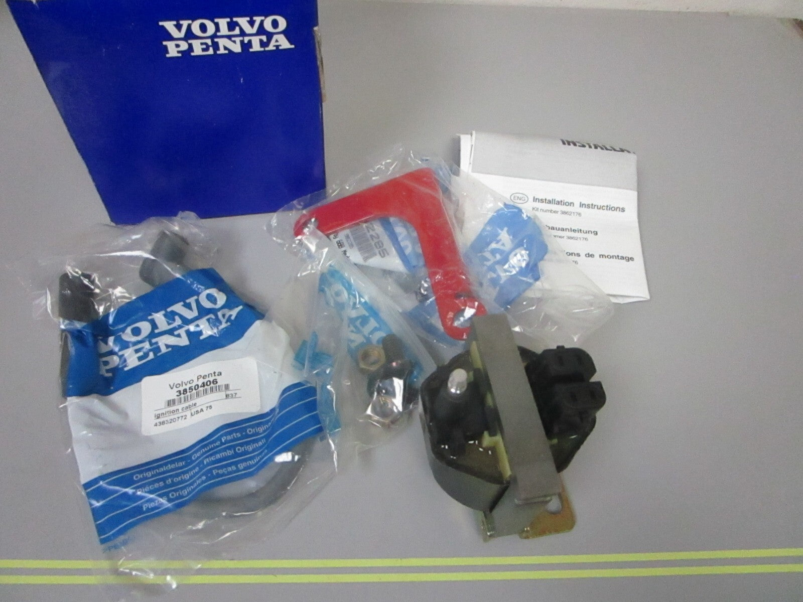 *NEW OEM* 0720 Volvo Penta Ignition Coil Kit 3862176
