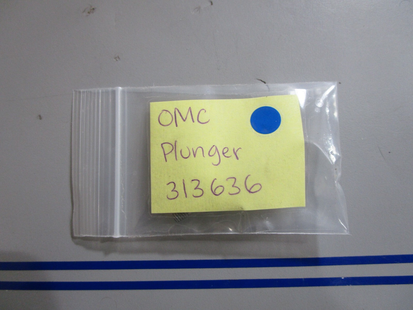 *NEW OEM* 0810 OMC Johnson Evinrude Plunger 313636 0313636