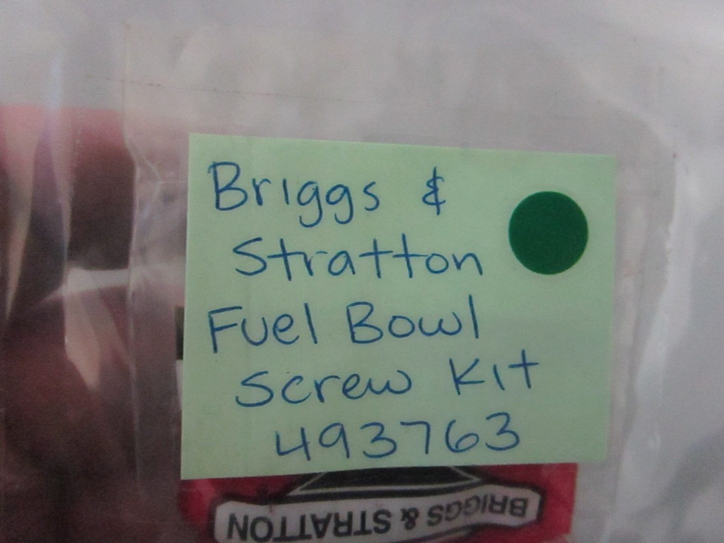 NEW OEM 493763 Briggs & Stratton Fuel Bowl Screw Kit 0810