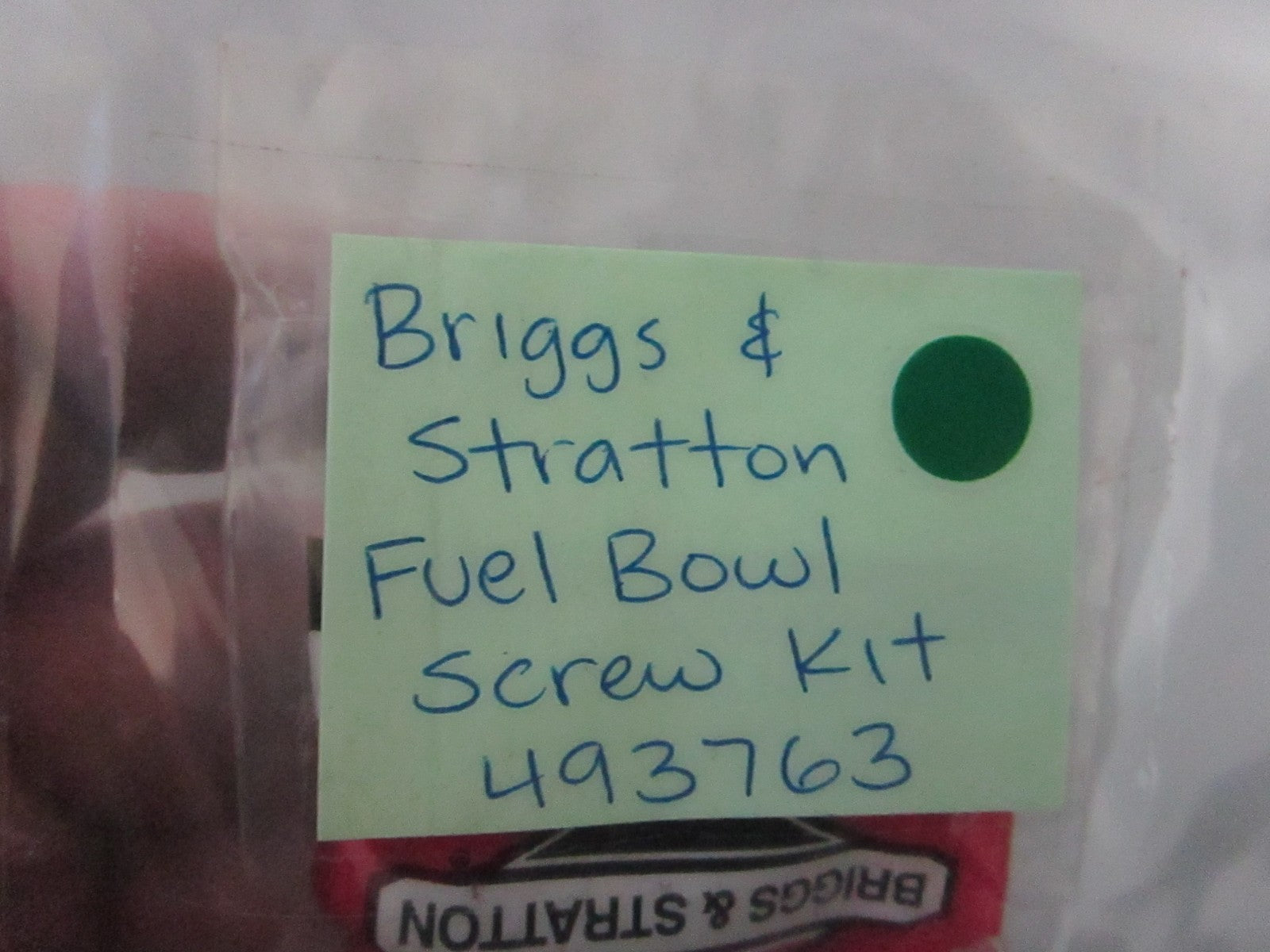 NEW OEM 493763 Briggs & Stratton Fuel Bowl Screw Kit 0810