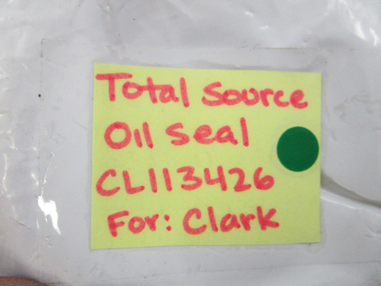 NEW CL113426 For: Clark Total Source Oil Seal 0810