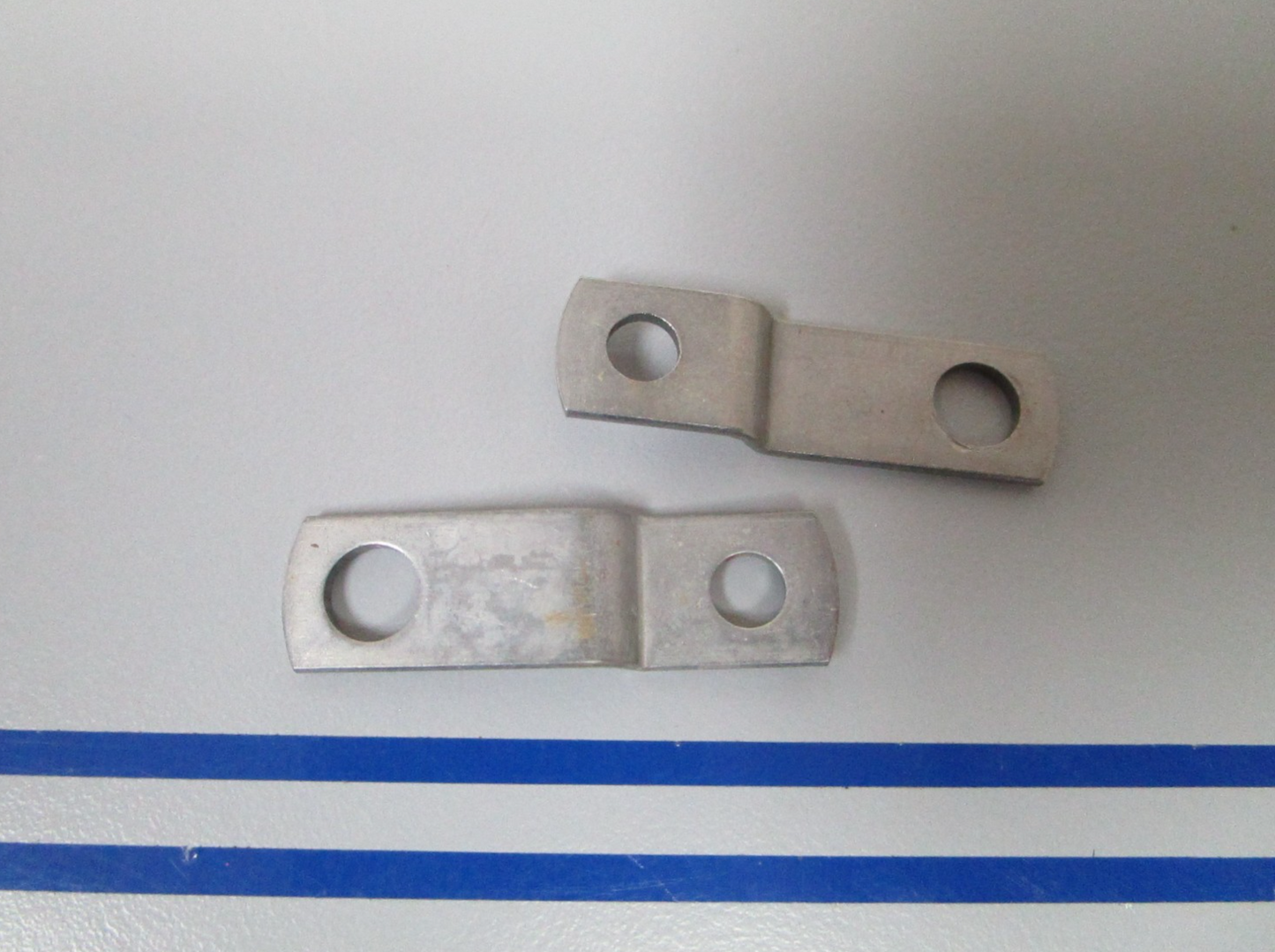NEW OEM (LOT OF 2) 205041 0205041 OMC Johnson Evinrude Retainer 0810