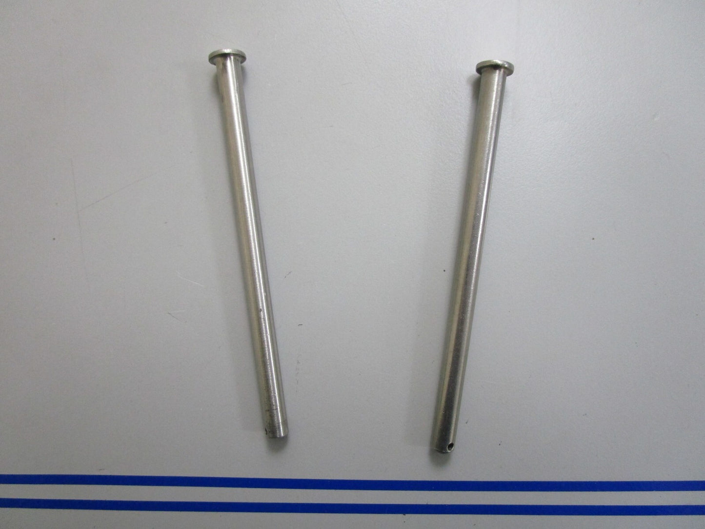 *NEW OEM* (LOT OF 2) 0810 OMC Johnson Evinrude Pin 319055 0319055