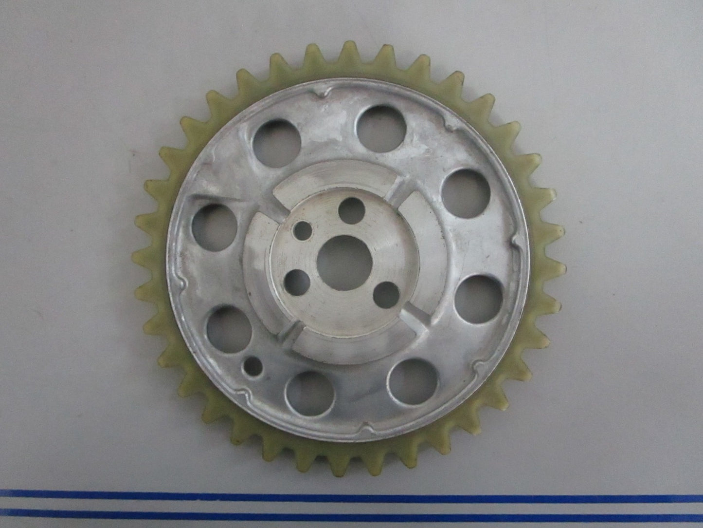 *NEW OEM* 0820 Volvo Penta Camshaft Sprocket 835545