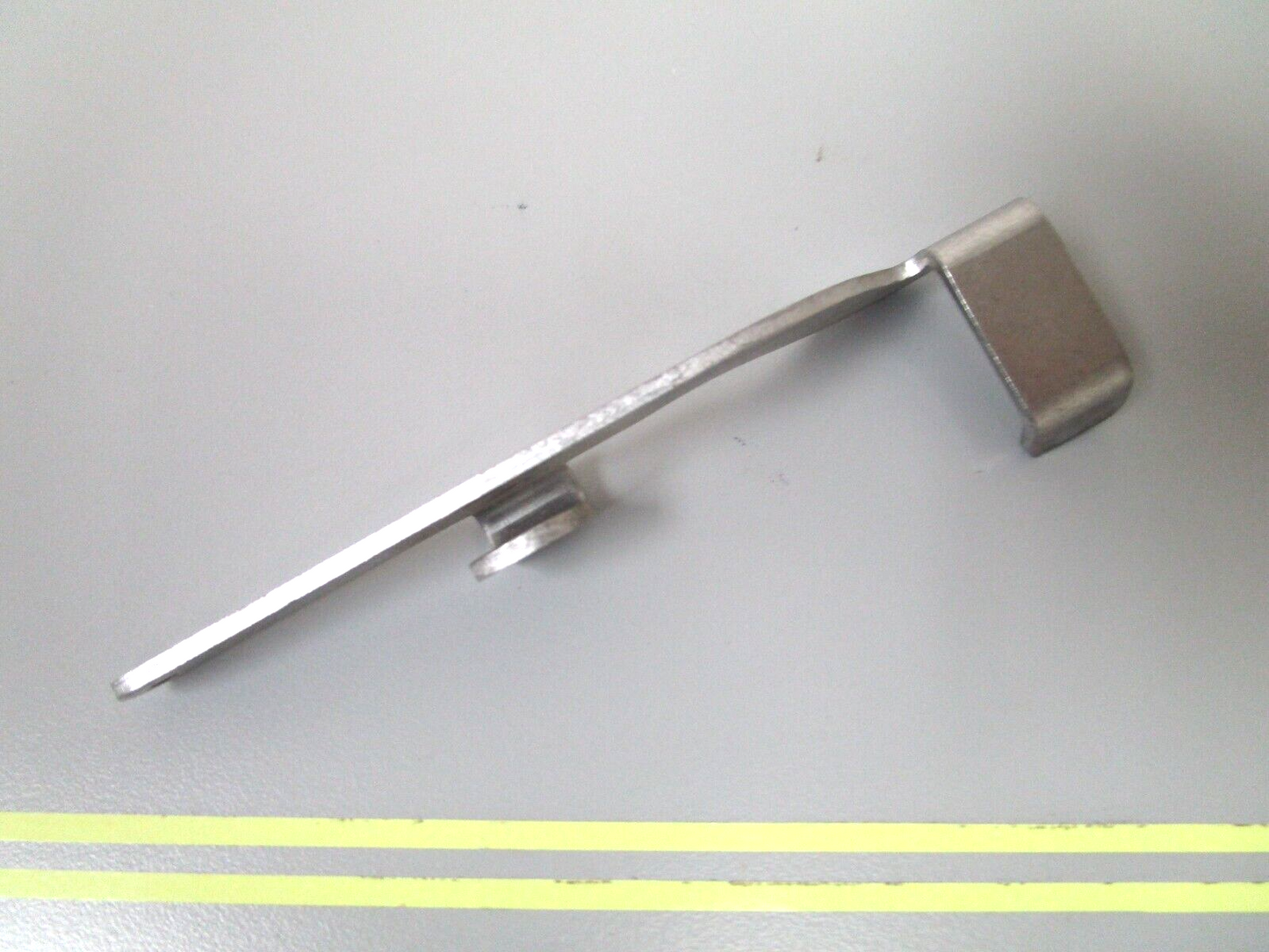 *NEW OEM* 0750 OMC Johnson Evinrude REVERSE LOCK ARM 123711 0123711