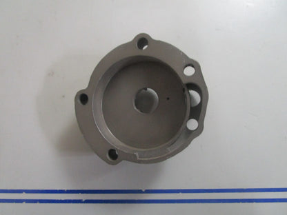 *NEW OEM* 0810 OMC Johnson Evinrude Impeller Housing 322260 0322260