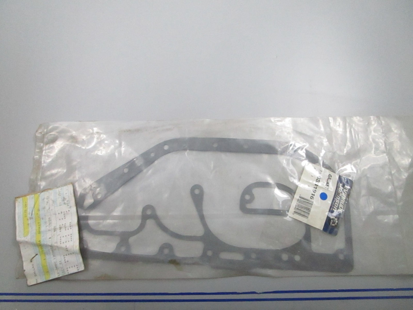 *NEW OEM* 0810 OMC Johnson Evinrude Gasket 331916 0331916