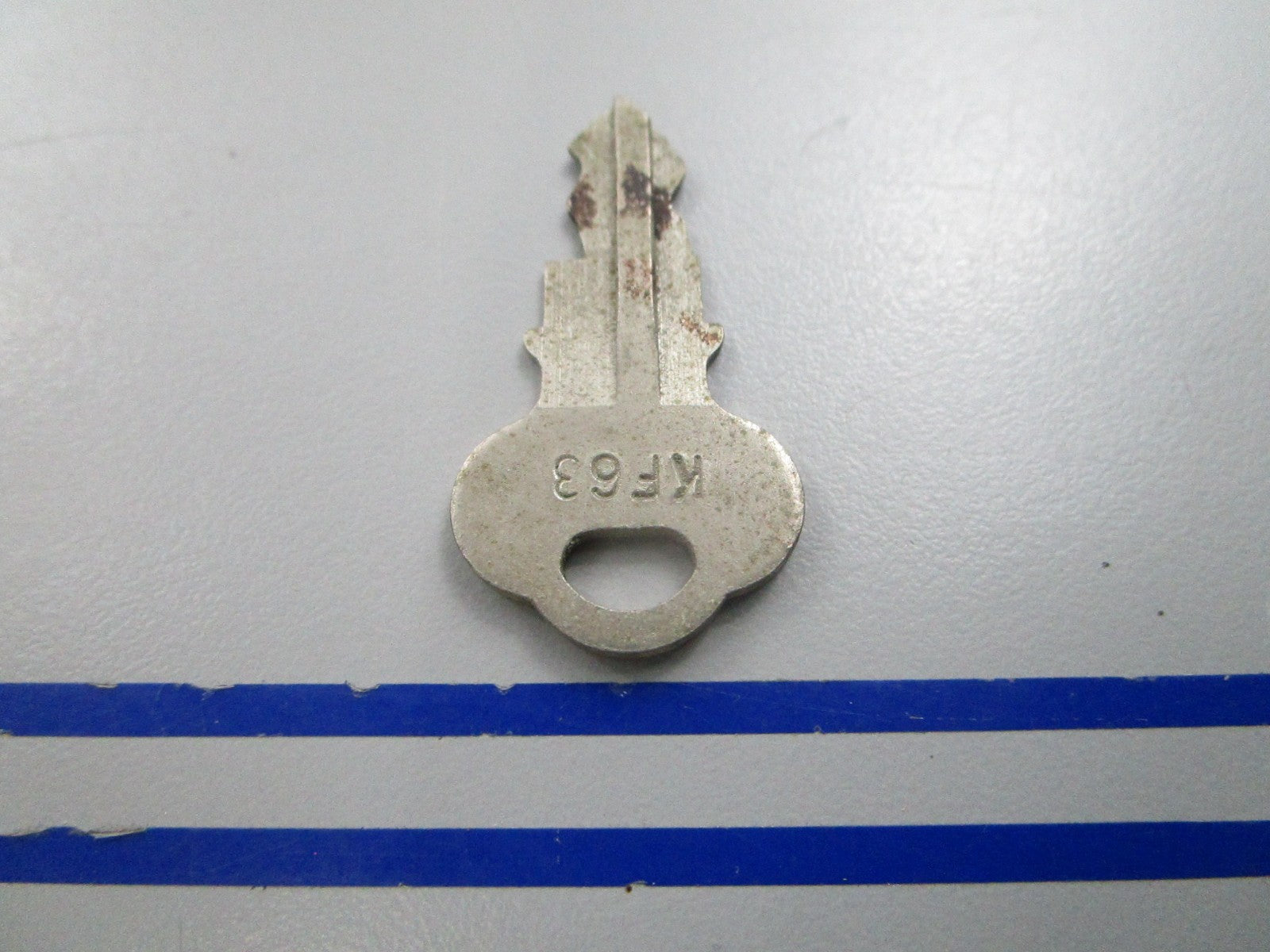 NEW OEM 501578 0501578 OMC Johnson Evinrude KF63 Ignition Key 0810