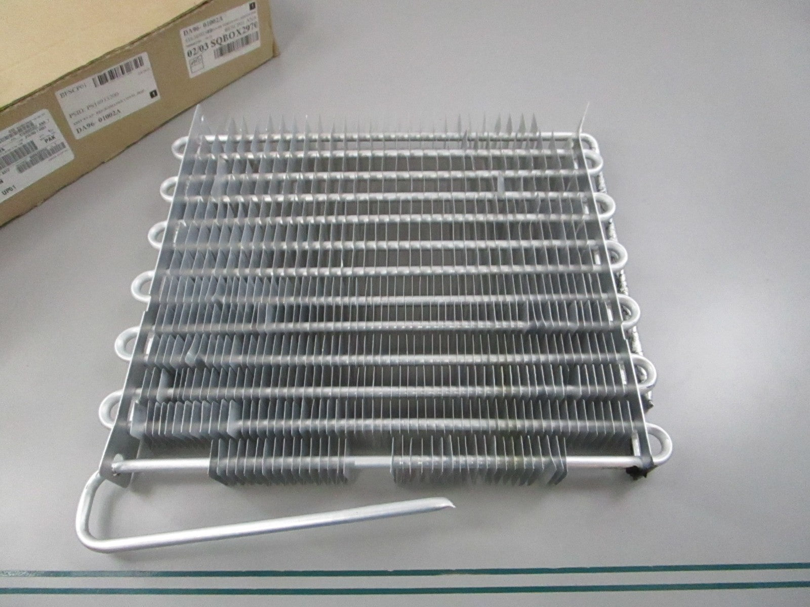 NEW OEM DA96-01002A Samsung Evaporator Assembly 0810
